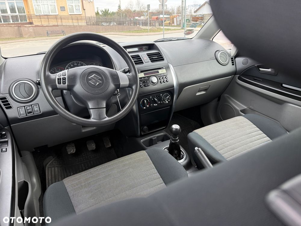 Suzuki SX4 1.6 VVT 4x4 Club - 15