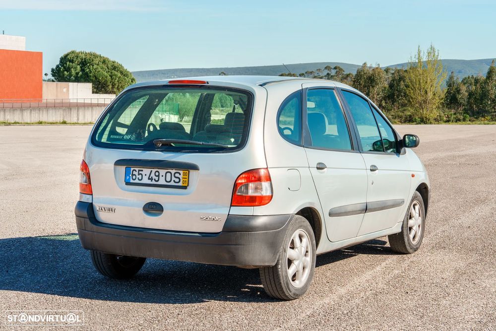 Renault Scénic 1.4 16V RTE - 6