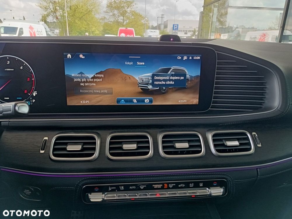 Mercedes-Benz GLS - 26
