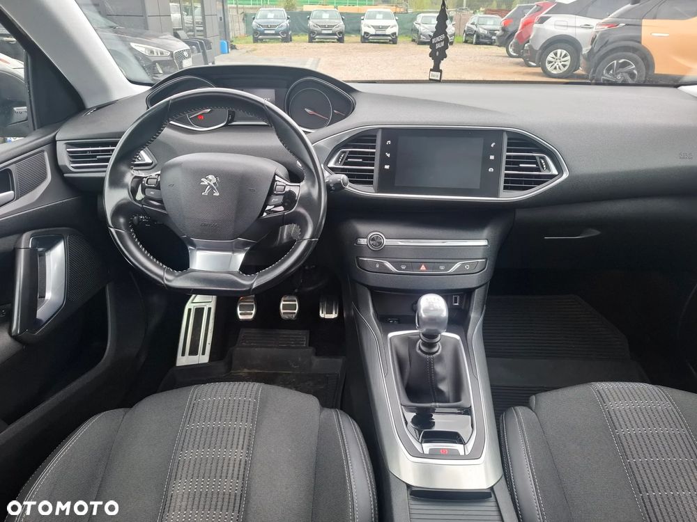 Peugeot 308 BlueHDi 130 Stop & Start Allure - 14