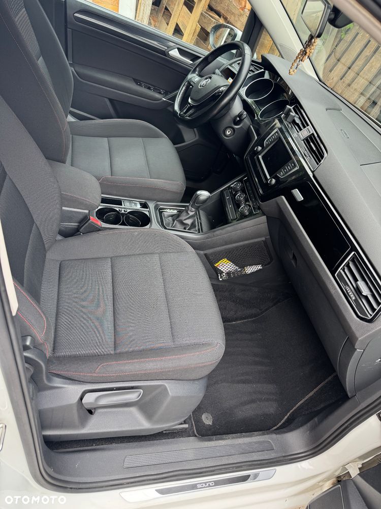 Volkswagen Touran 2.0 TDI SCR (BlueMotion Technology) DSG SOUND - 16