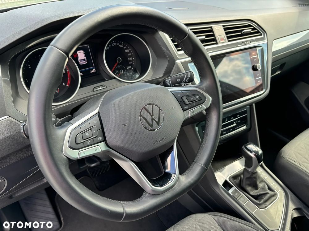 Volkswagen Tiguan 2.0 TDI SCR DSG IQ.DRIVE - 28