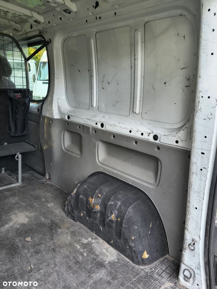 Renault Trafic - 9