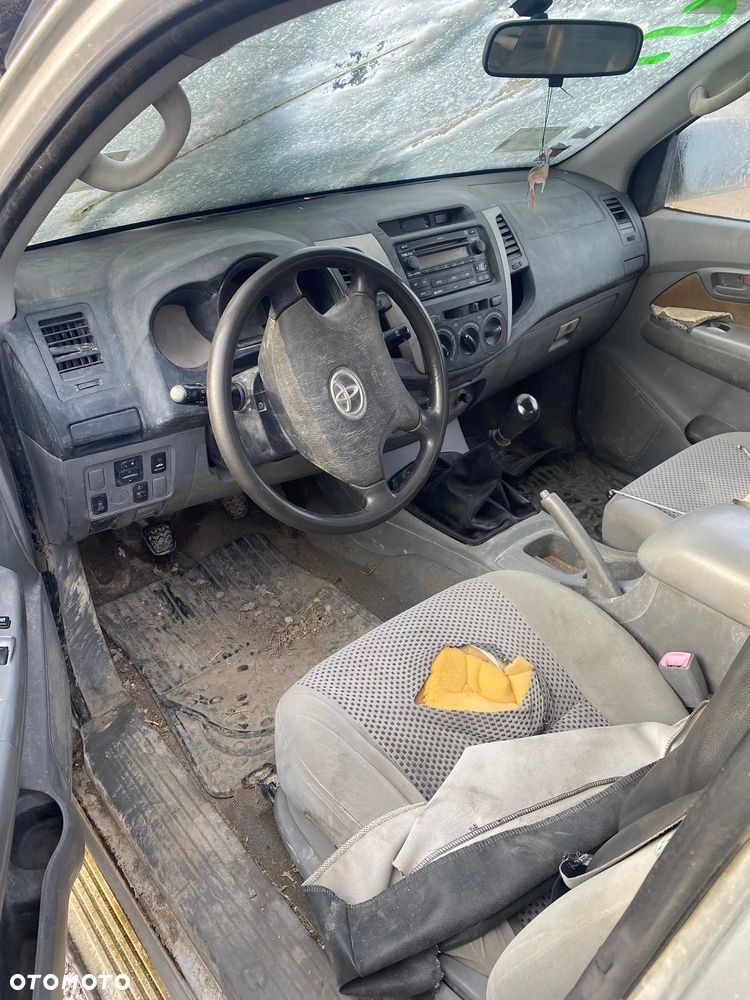 Toyota Hilux 4x4 Extra Cab Sol - 14