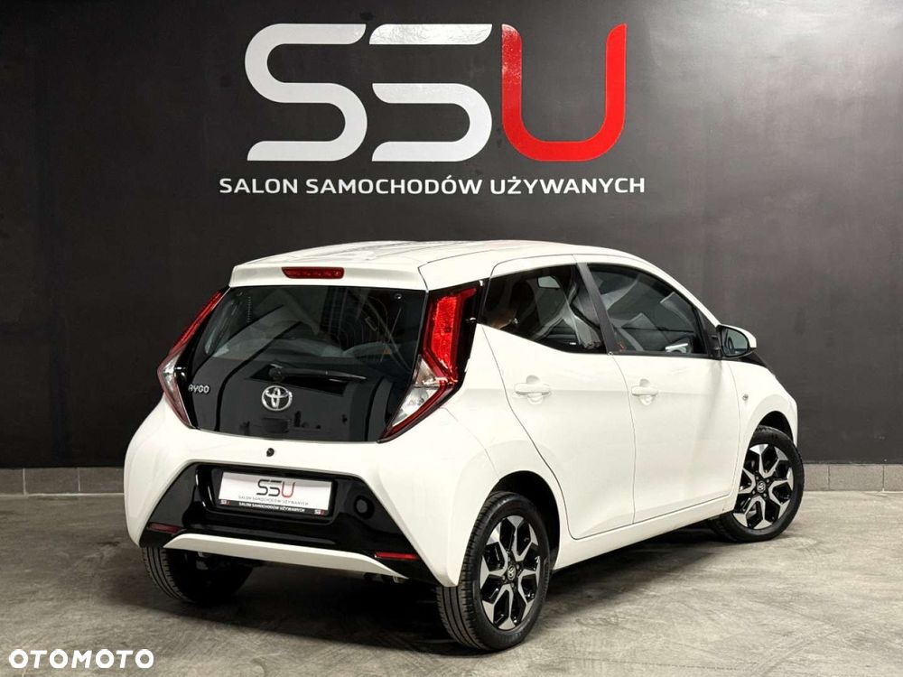 Toyota Aygo x-play connect - 5