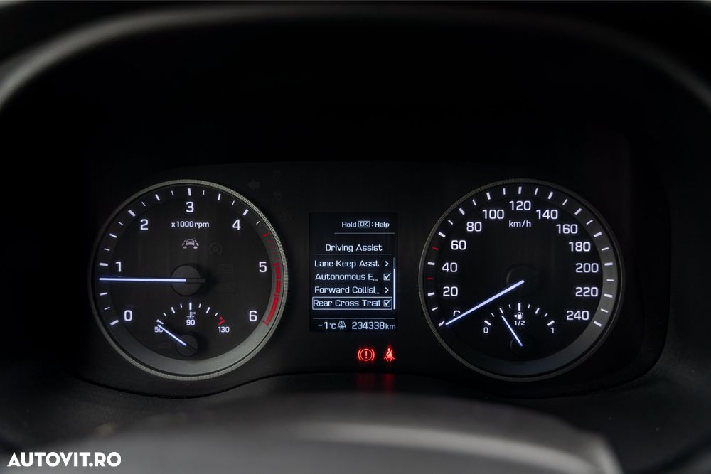 Hyundai Tucson 2.0 CRDI 2WD Style - 31