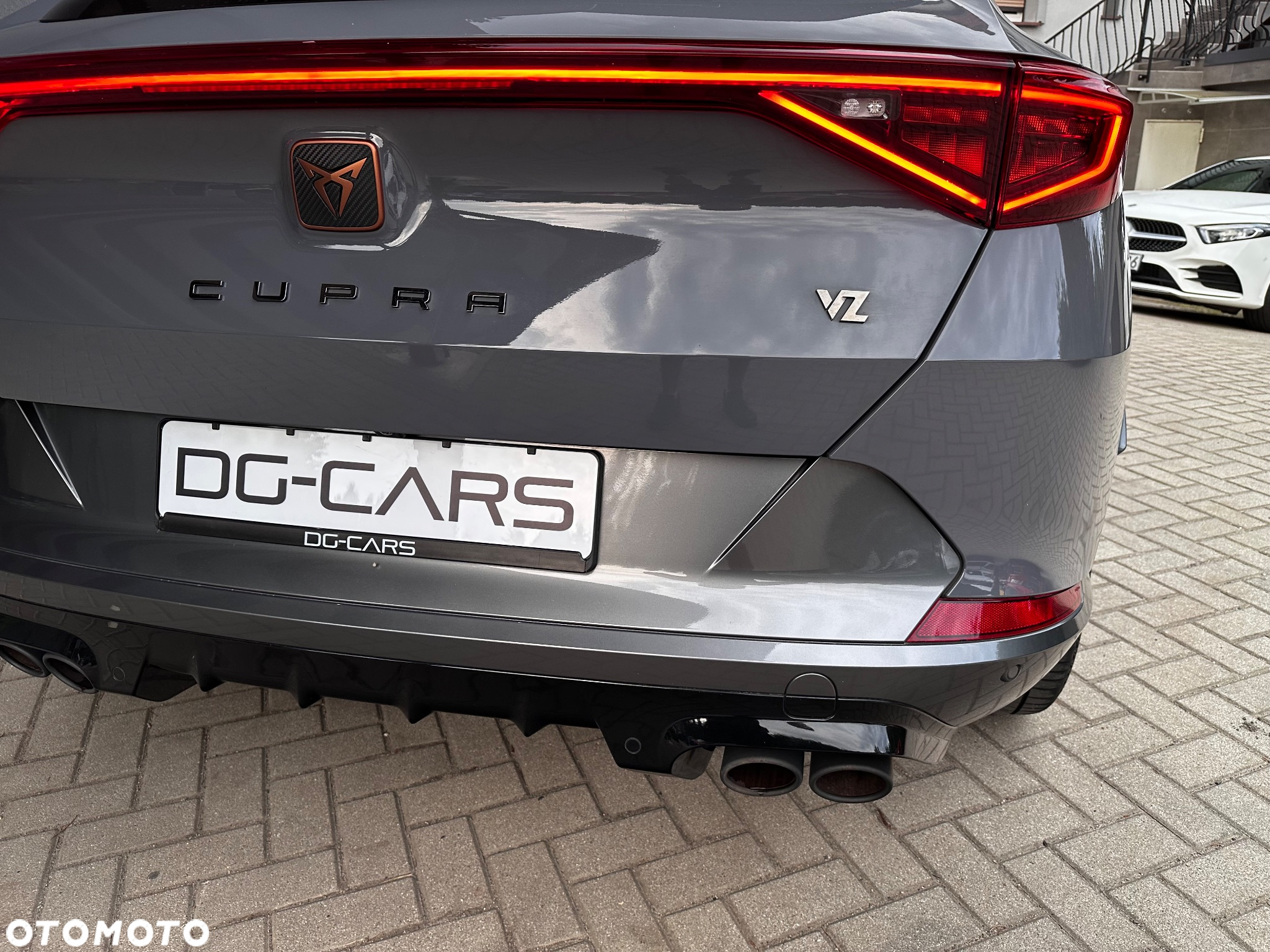 Cupra Formentor VZ 2.0 TSI 4Drive DSG Tribe Edition - 11