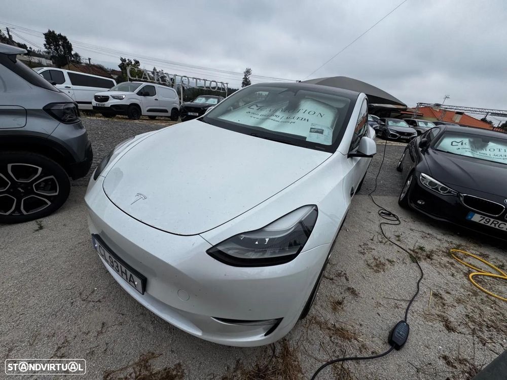 Tesla Model Y Long Range Dual Motor AWD - 3