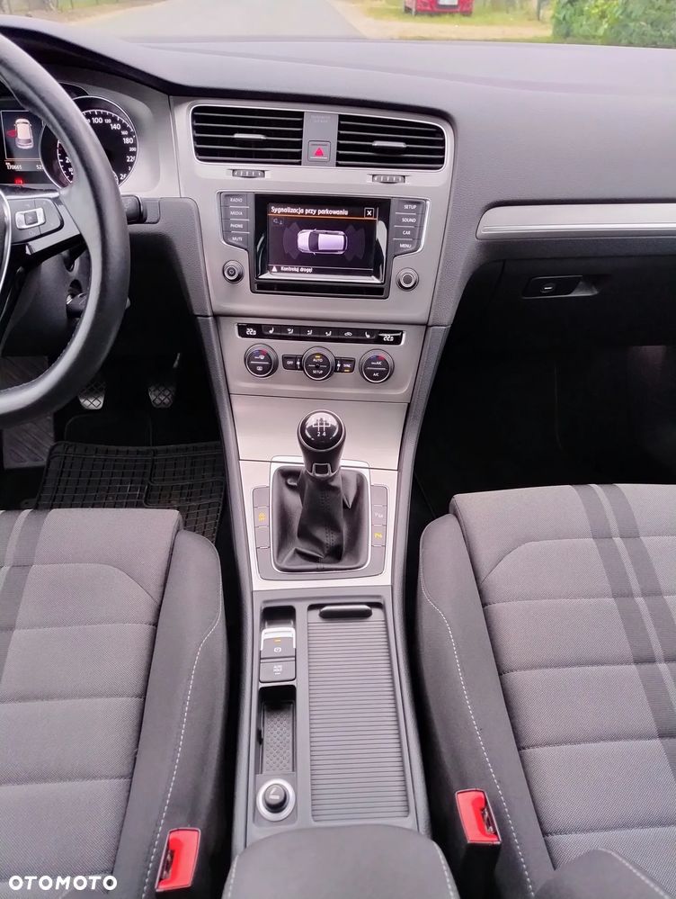 Volkswagen Golf - 12