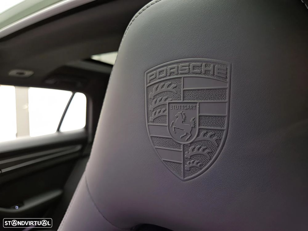 Porsche Panamera Sport Turismo 4 E-Hybrid Platinum Edition PDLS - 29