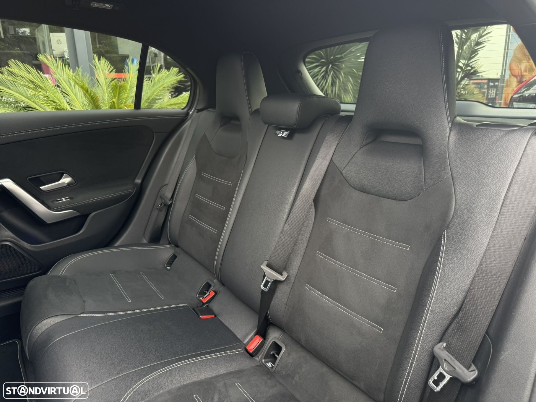 Mercedes-Benz A 250 e AMG Line - 18