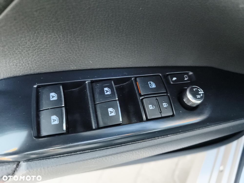 Toyota Camry 2.5 Hybrid Executive CVT - 22