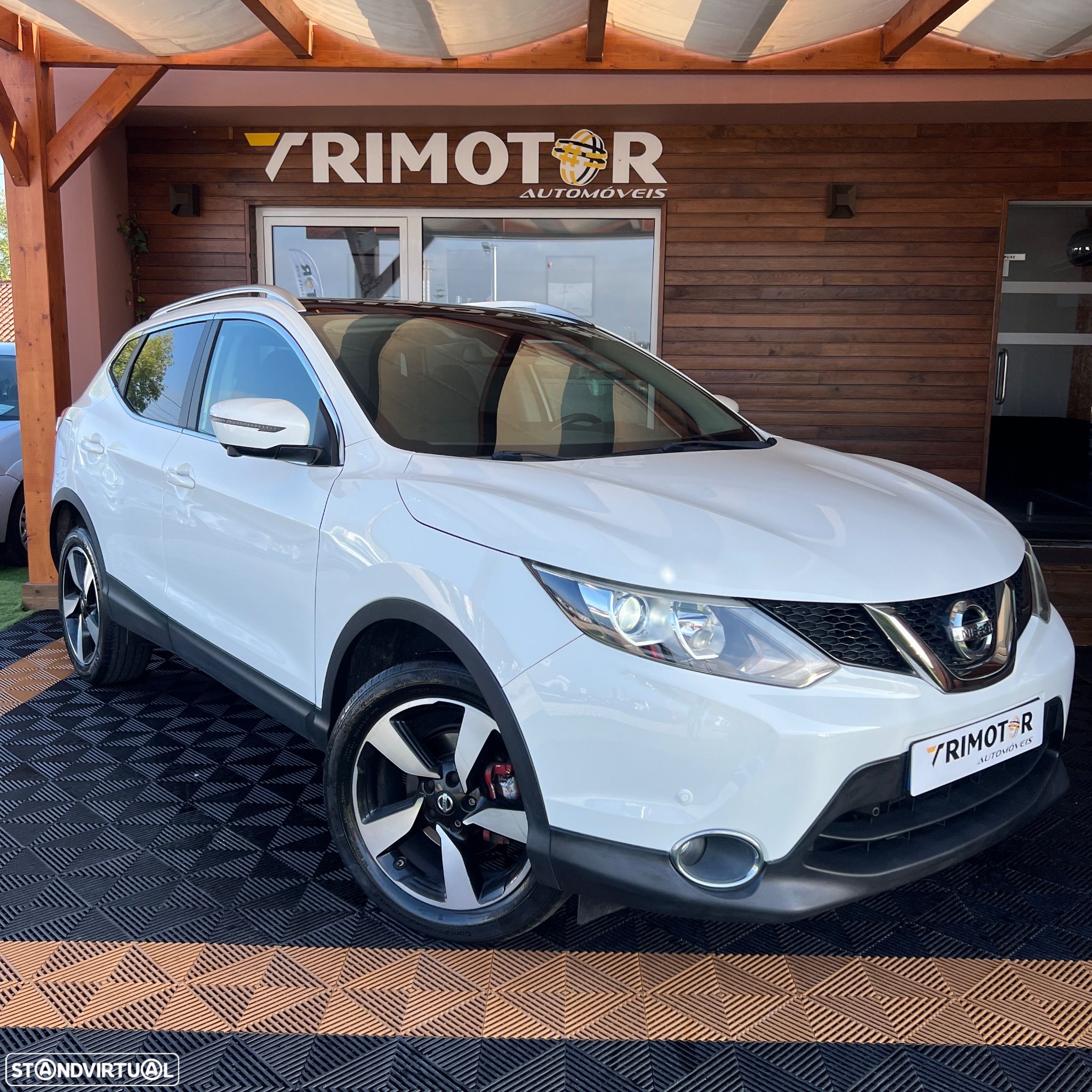 Nissan Qashqai 1.5 dCi Tekna - 1