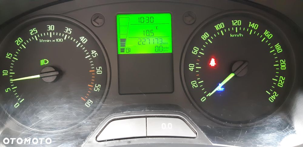 Skoda Roomster 1.6 TDI DPF Active - 6