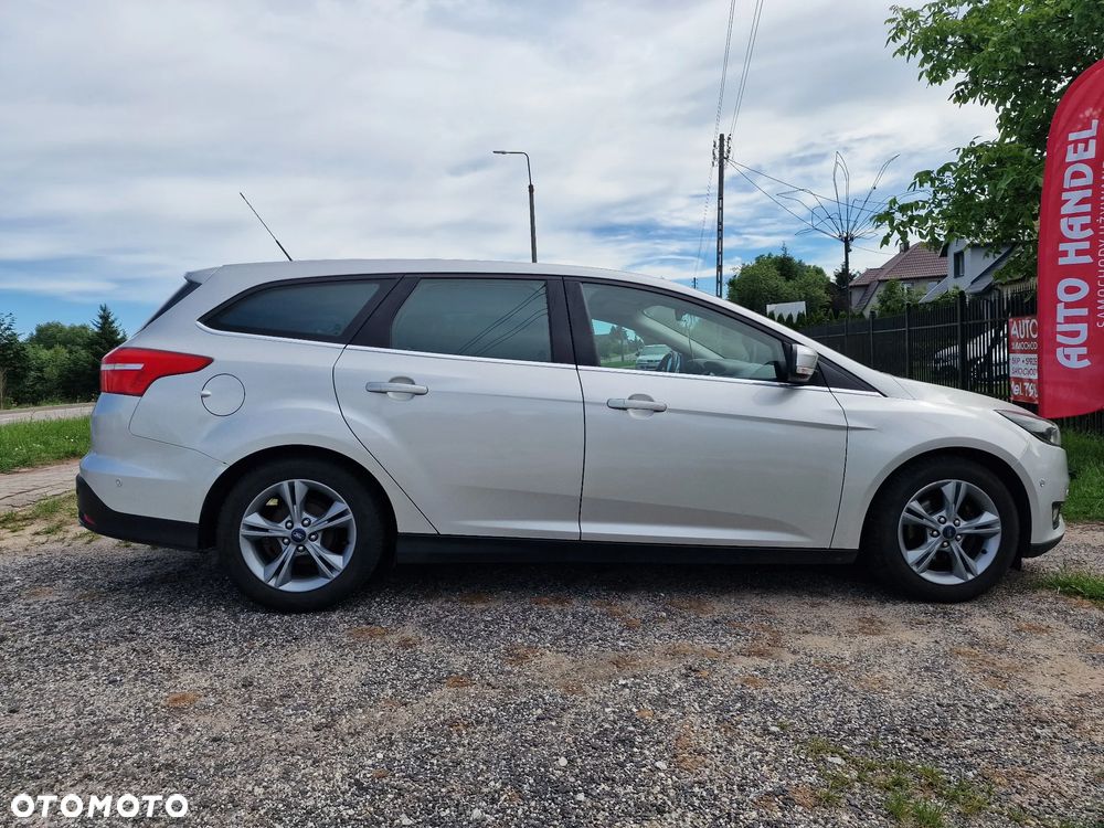 Ford Focus 1.5 TDCi SYNC Edition - 6