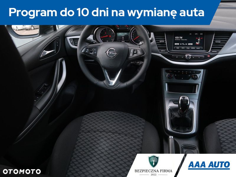 Opel Astra - 8