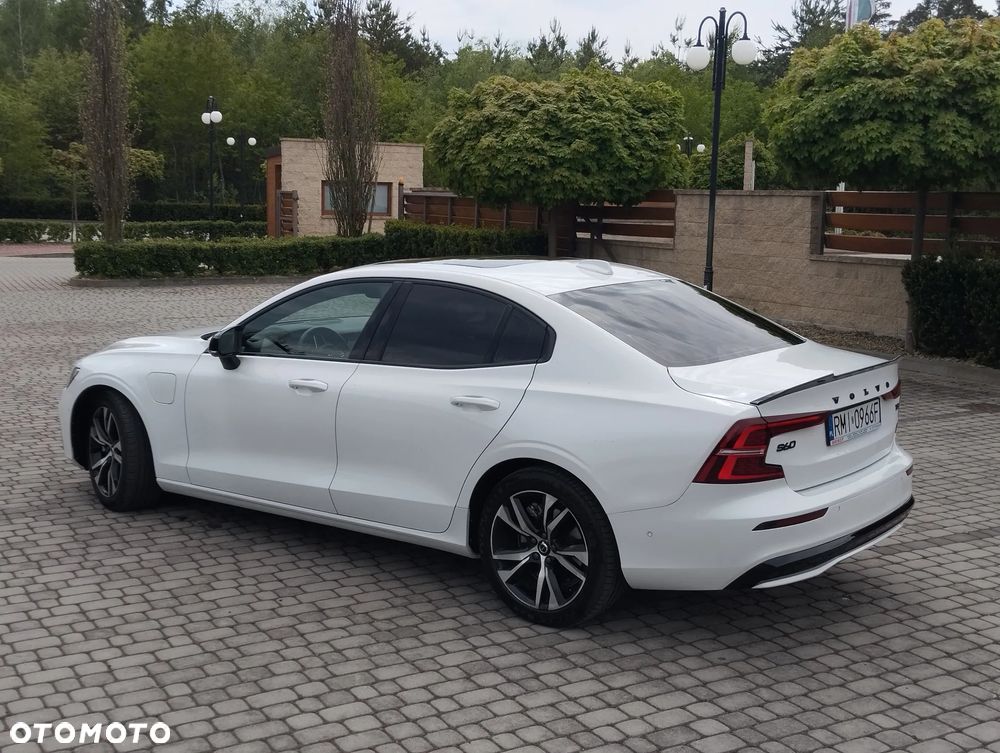 Volvo S60 T8 Recharge AWD Plus Dark - 8