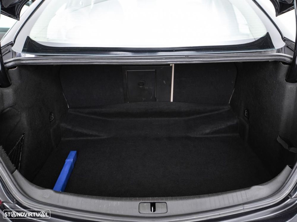 Opel Insignia - 11