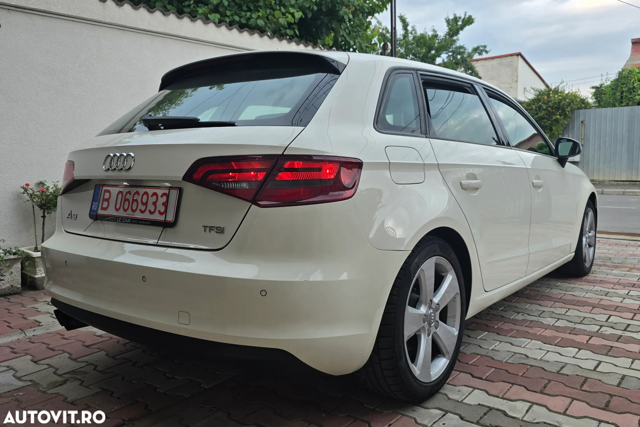 Audi A3 1.4 TFSI Sportback S tronic Ambition - 5