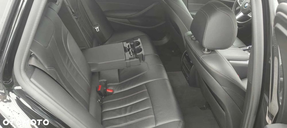 BMW Seria 5 520d Touring - 24