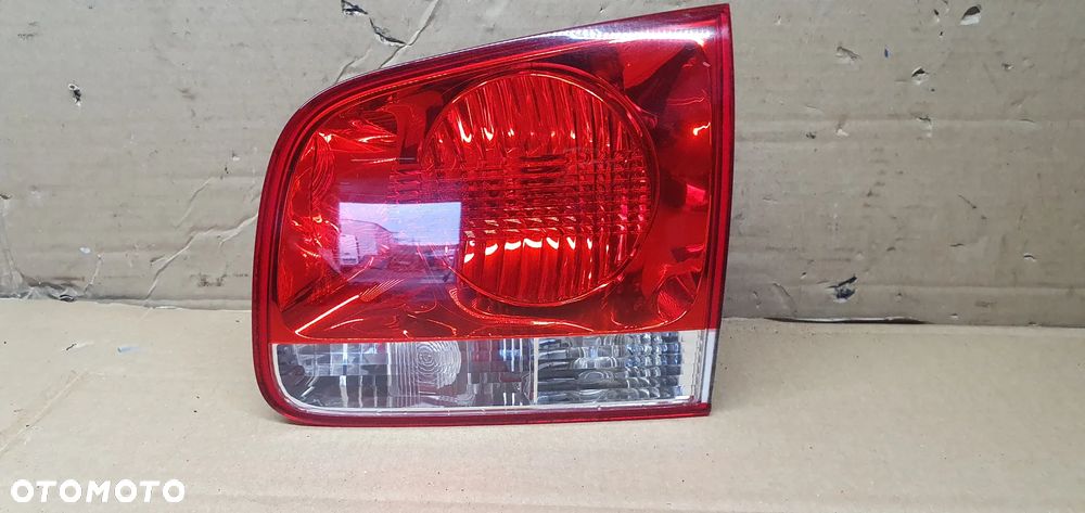 Lampa prawy tył tylna prawa w klapę VW Touareg 7L 7L6945094H - 2