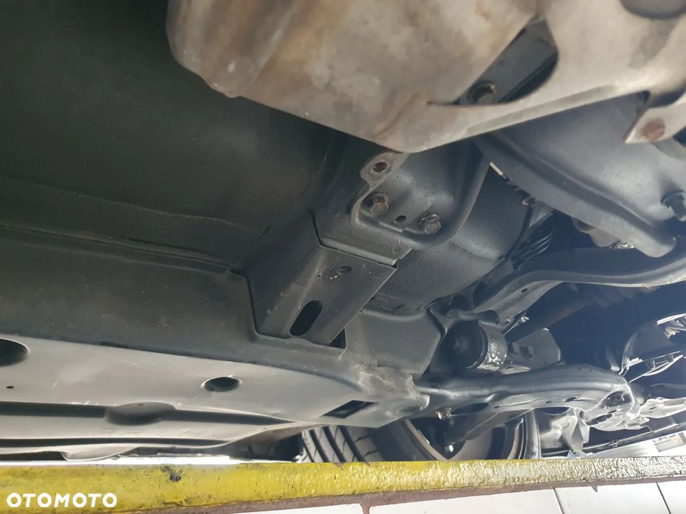 Subaru Impreza 2.0 WRX STI - 36