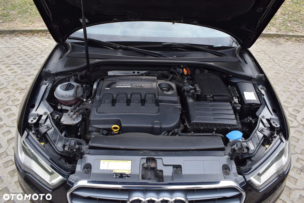Audi A3 Limousine 1.6 TDI S tronic Ambiente - 9