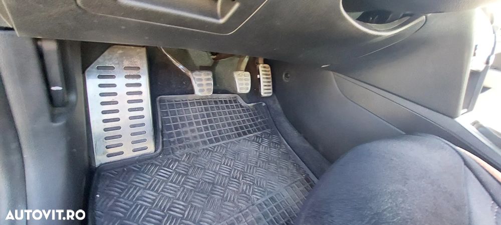 Hyundai Elantra 1.6 MPi Highway - 19