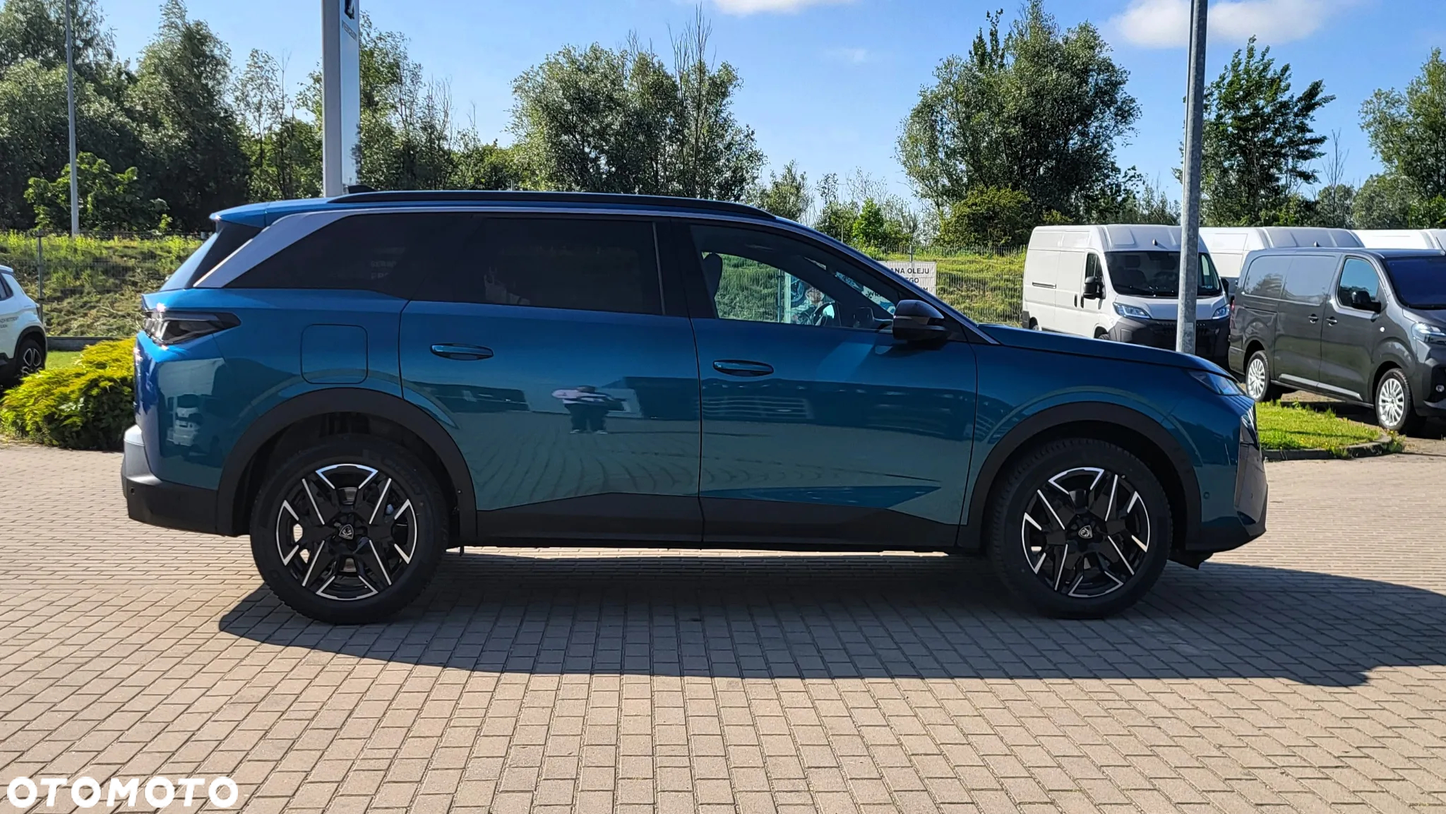 Peugeot 5008 1.2 PureTech mHEV Allure Pack S&S e-DCS6 - 9