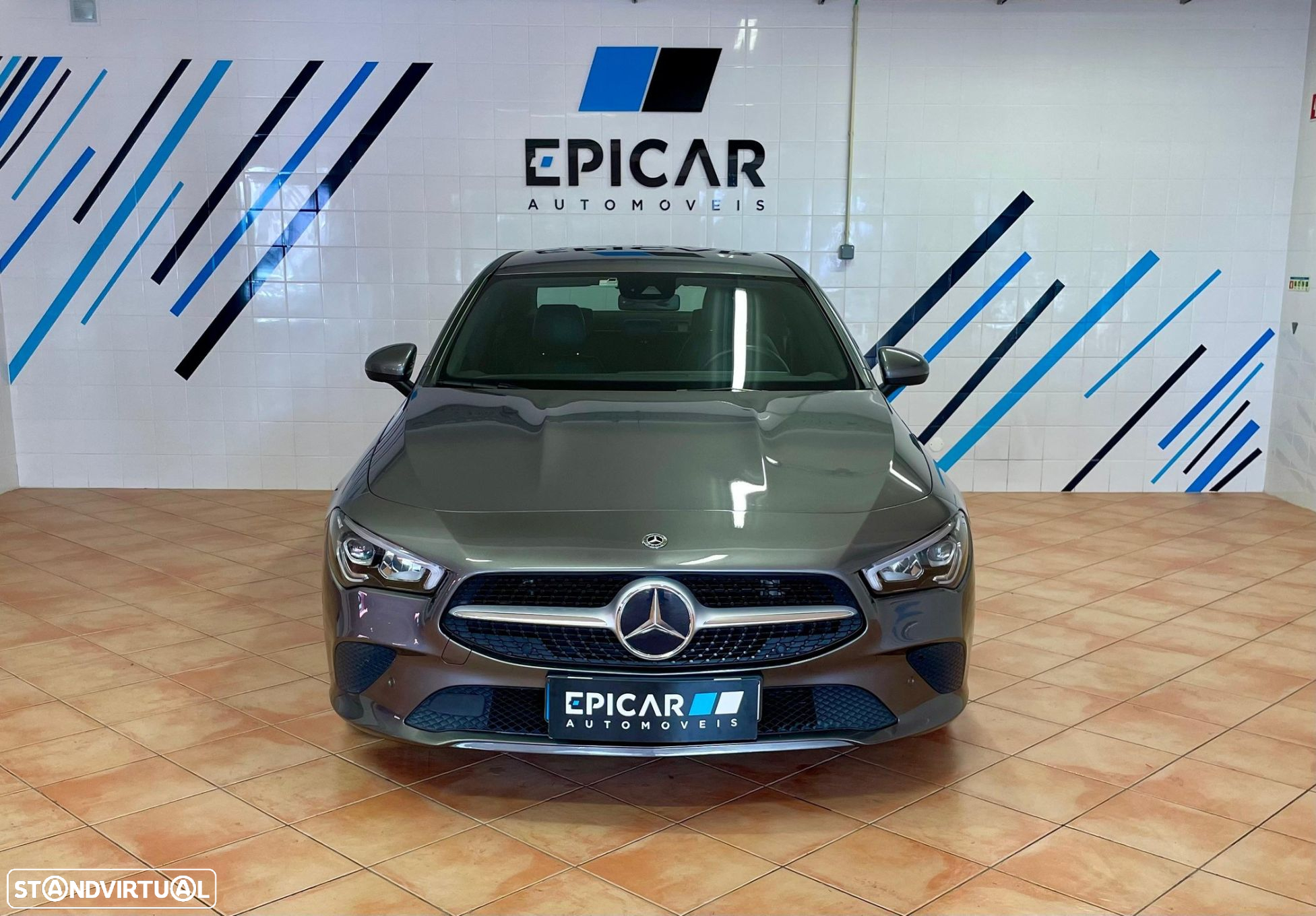 Mercedes-Benz CLA 180 Progressive - 3