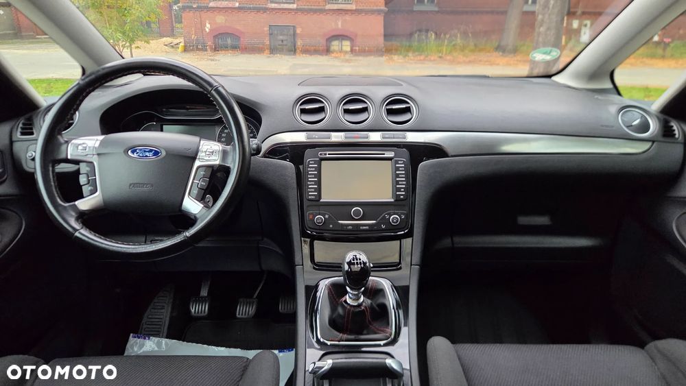 Ford S-Max - 23