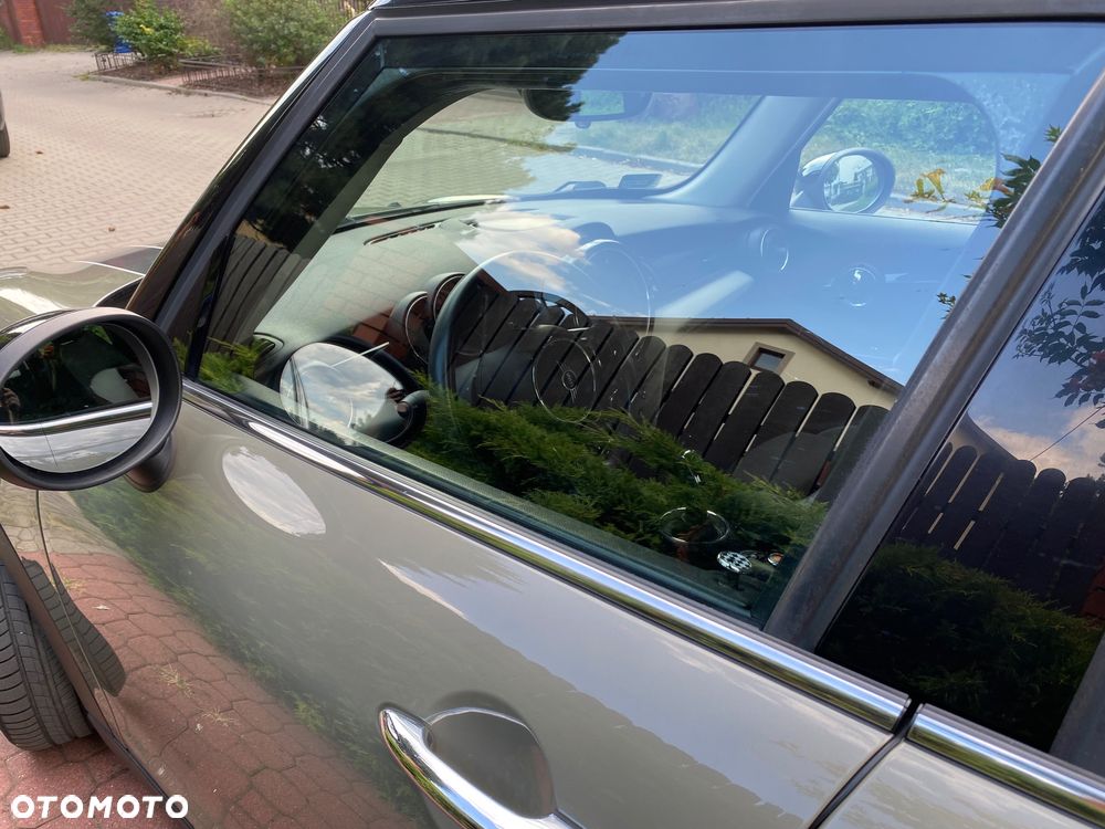 MINI Cooper Standard - 11