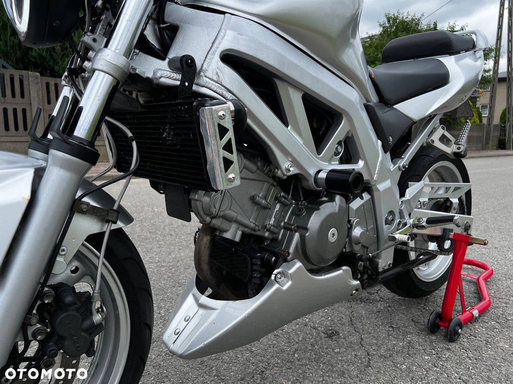 Suzuki SV - 14