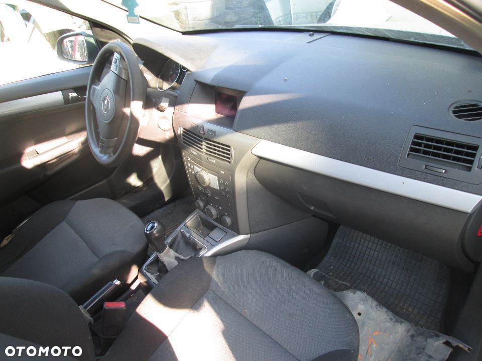 Opel Astra H III 1.7 cdti 101km silnik 17dth 2005r. Z157 drzwi lampy deska rozdzielcza skrzynia f23 - 7