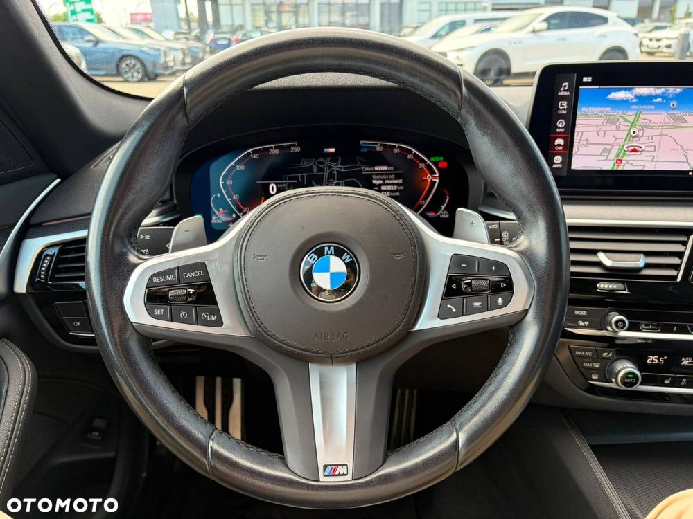 BMW Seria 5 520d xDrive mHEV M Sport sport - 19