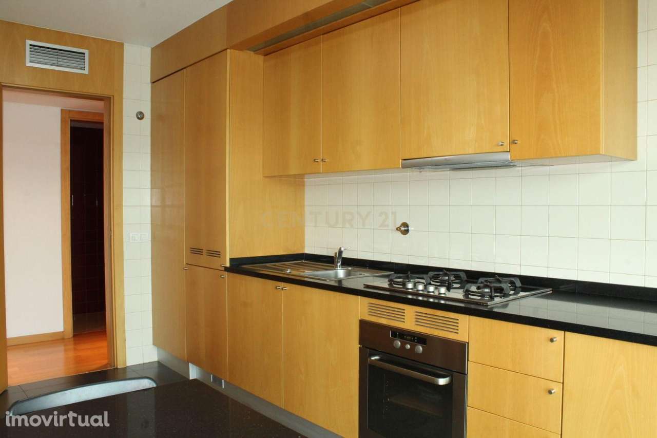 Elegante T2 no 6.º piso do Alcântara Rio, em estado de novo, com estac - Grande imagem: 5/13