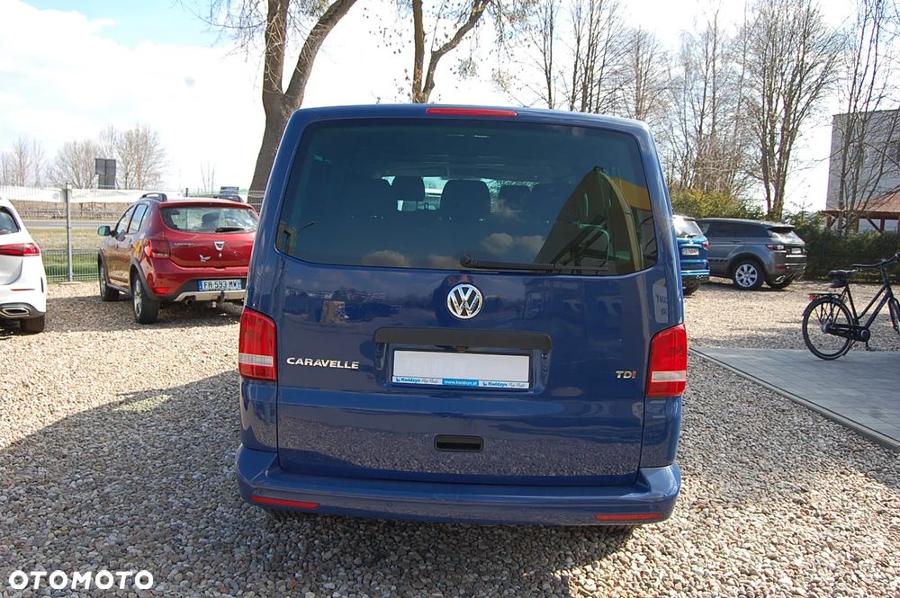Volkswagen Caravelle - 5