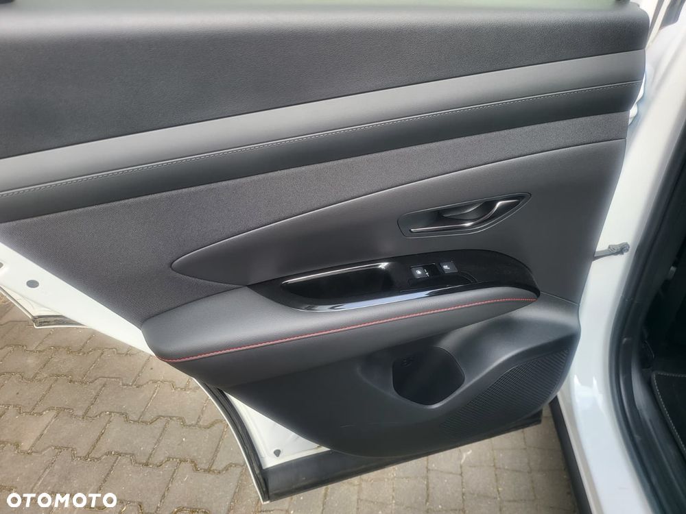 Hyundai Tucson 1.6 T-GDi PHEV N-Line 4WD - 29