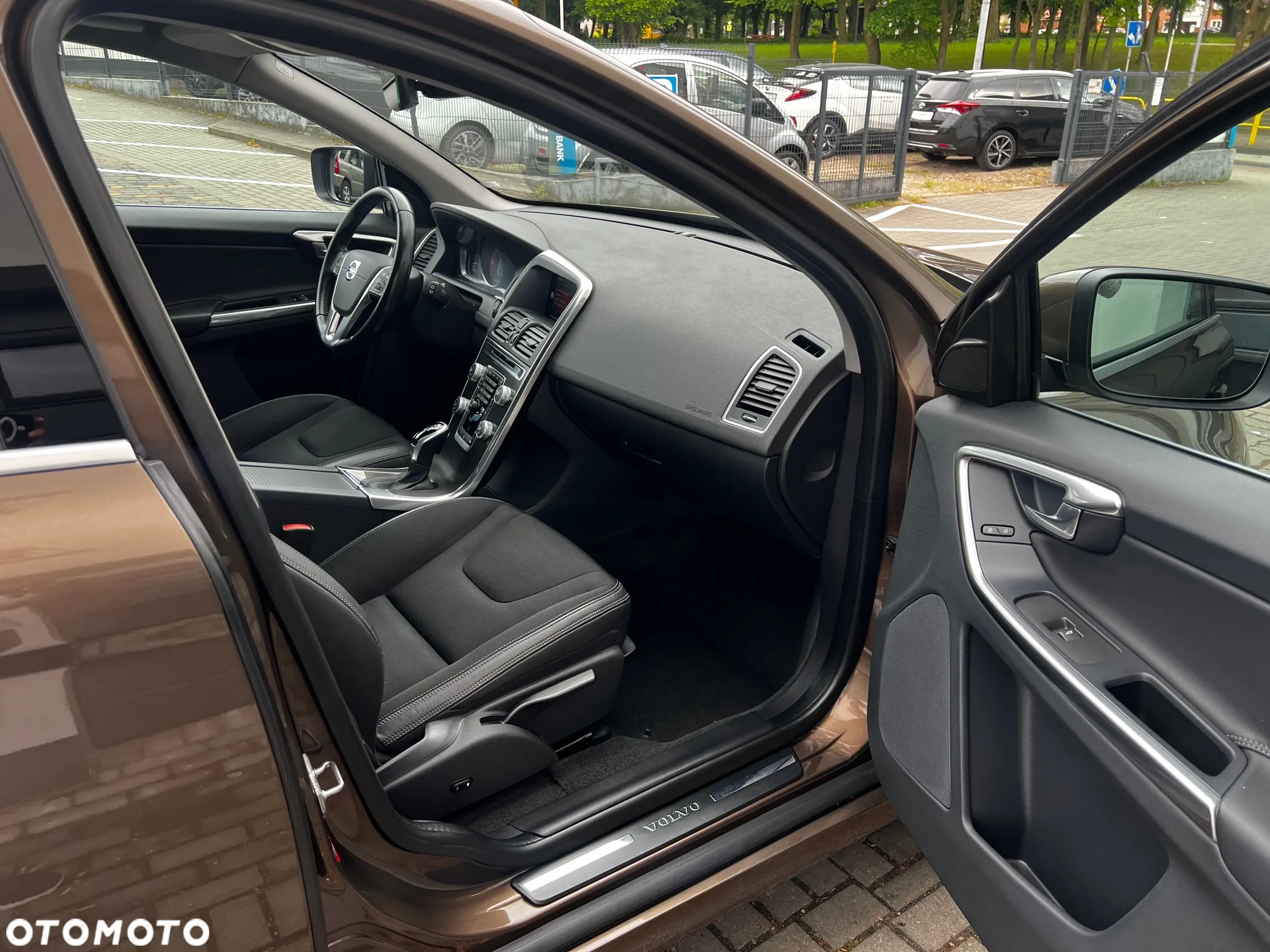 Volvo XC 60 D4 Geartronic Momentum - 6