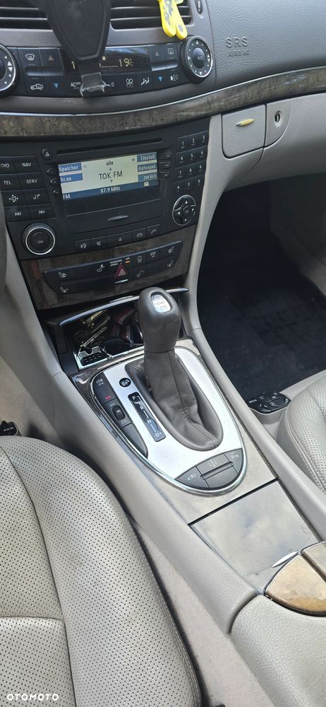 Mercedes-Benz Klasa E 320 T Avantgarde - 13