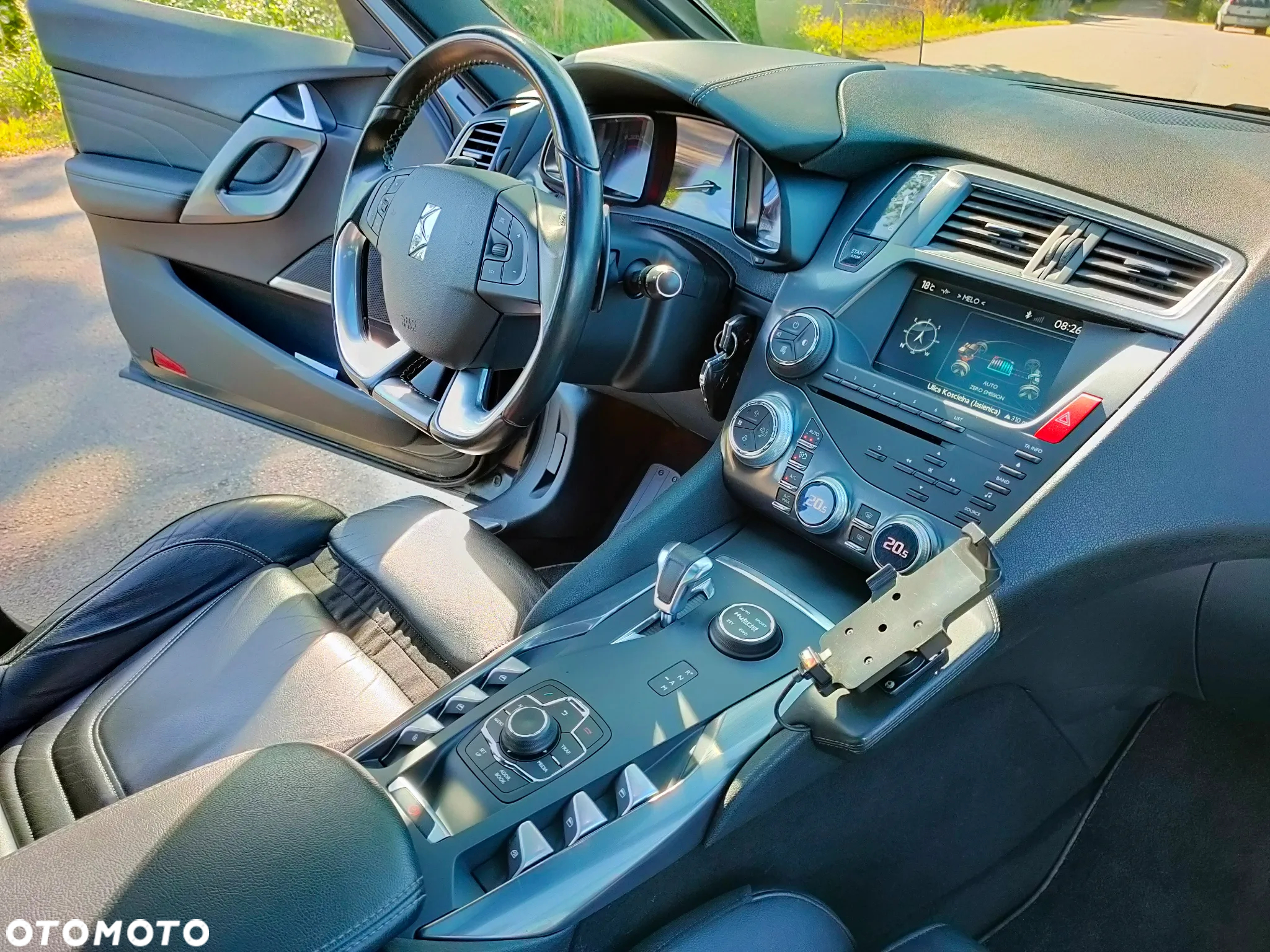 Citroën DS5 2.0 HDi Hybrid4 SoChic MCP - 30