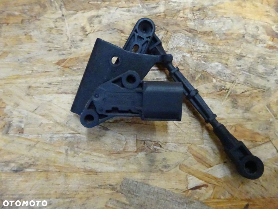 czujnik poziomowania swiatel audi a6 q7 a5 4m0907503