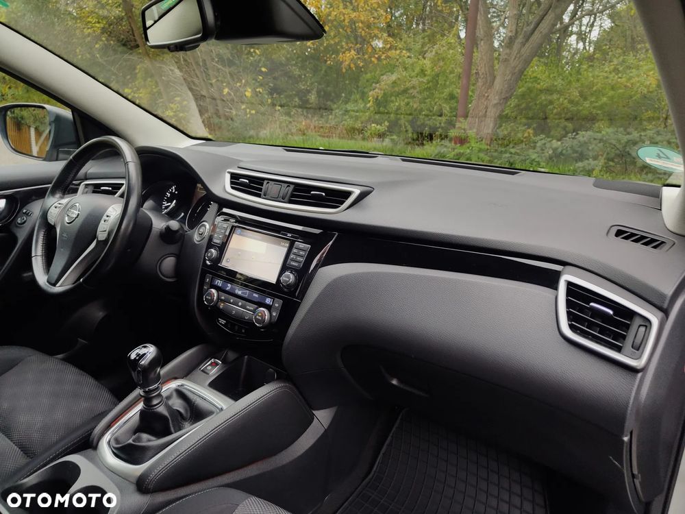 Nissan Qashqai 1.6 DIG-T Tekna - 26