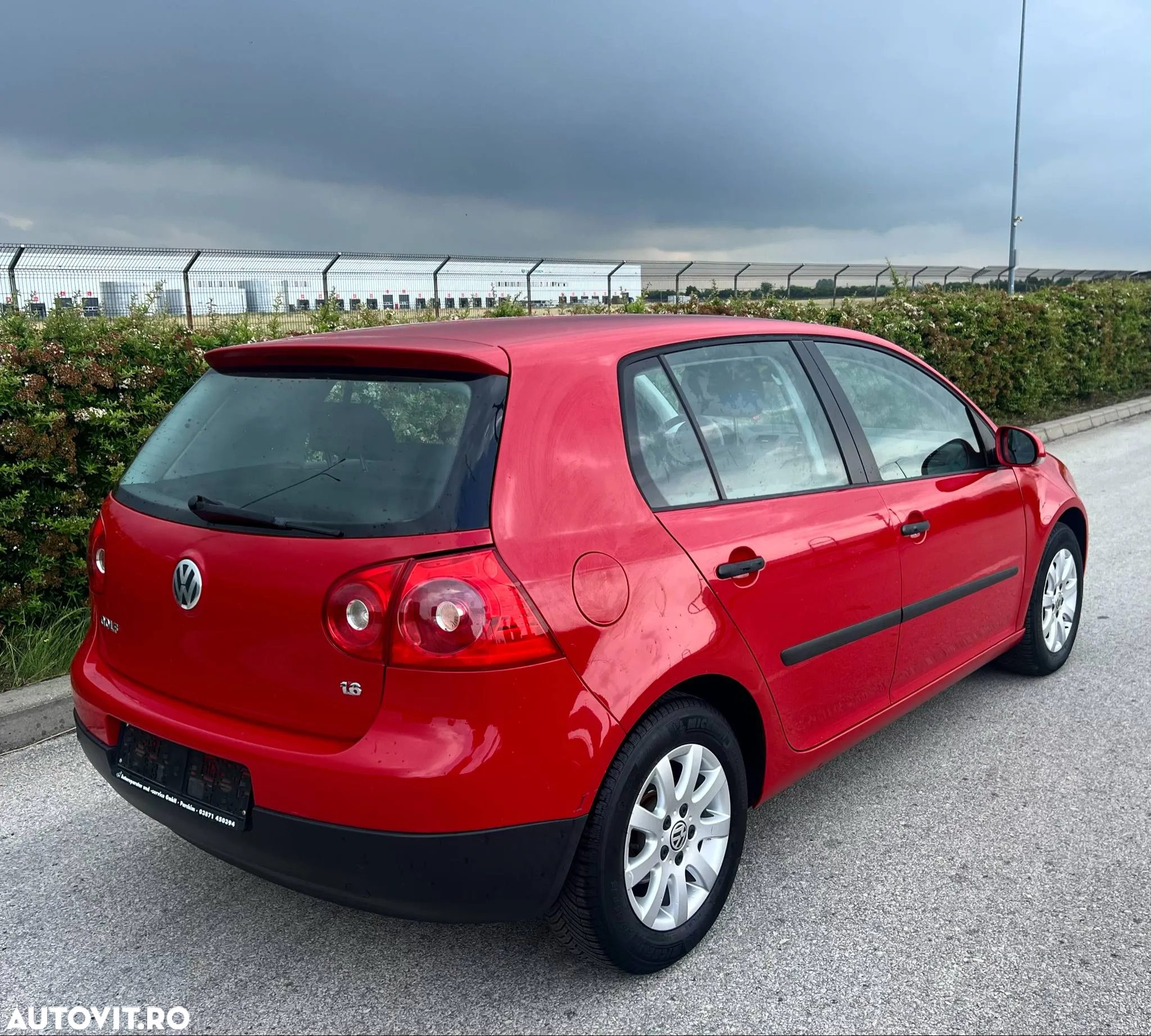 Volkswagen Golf 1.6 Trendline - 4