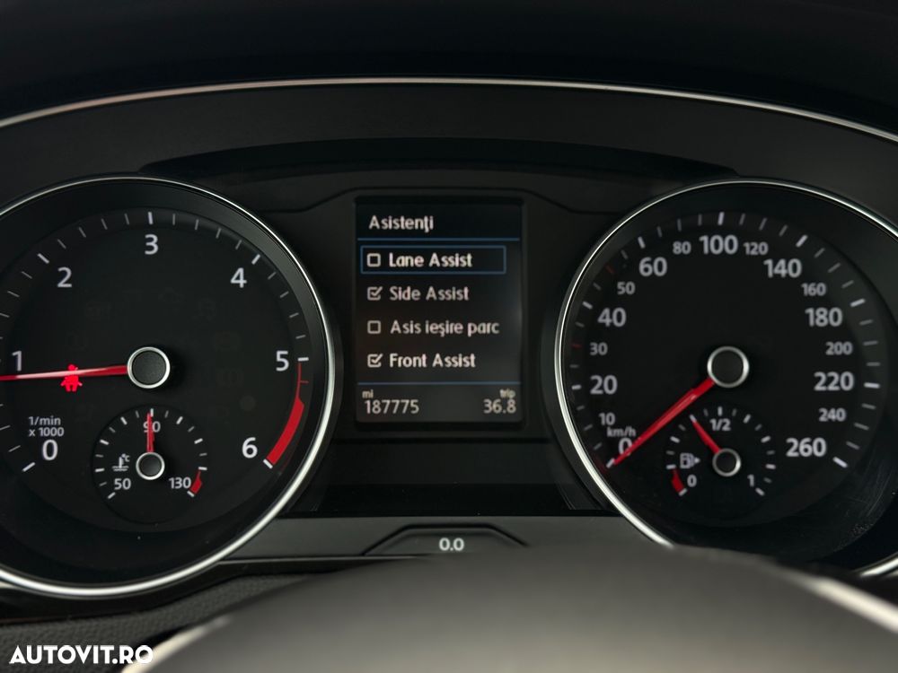 Volkswagen Passat - 18