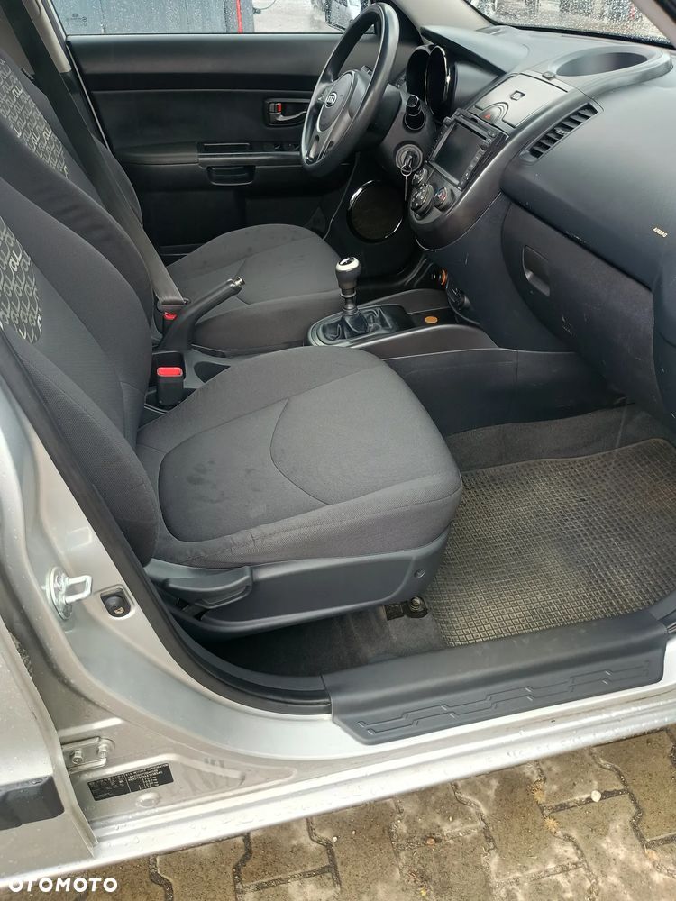 Kia Soul 1.6 CRDI M - 13