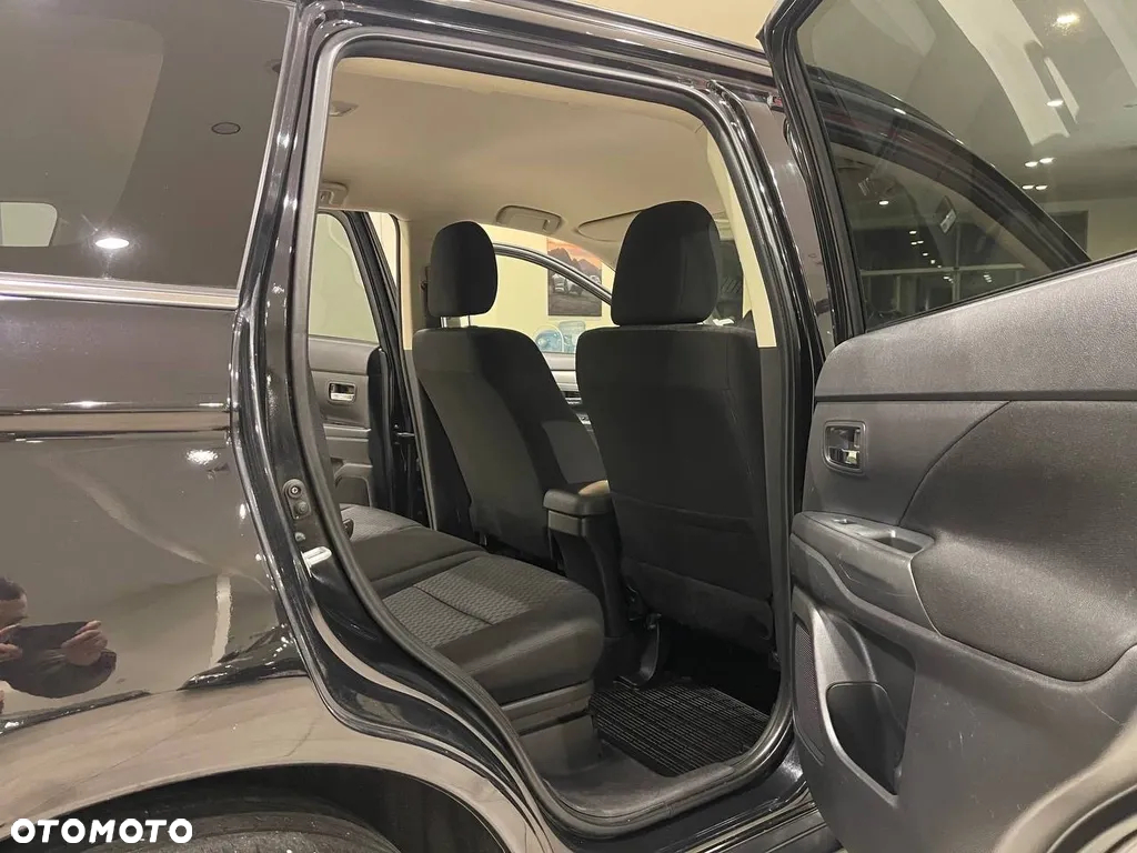 Mitsubishi Outlander 2.2 DI-D 4WD Diamant Edition - 33
