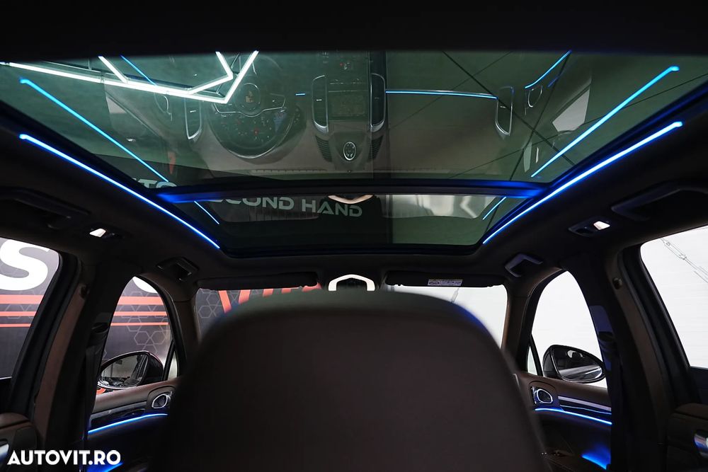 Porsche Cayenne 3.0 L - 17