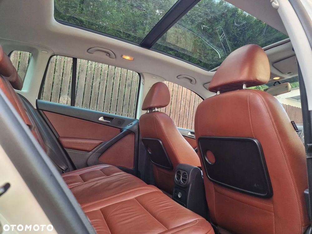 Volkswagen Tiguan 2.0 TDI 4Mot Perfectline R-Style DSG - 6