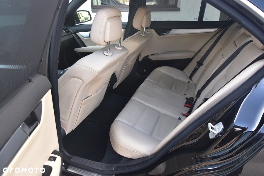 Mercedes-Benz Klasa C 200 Kompressor Automatik Avantgarde - 14